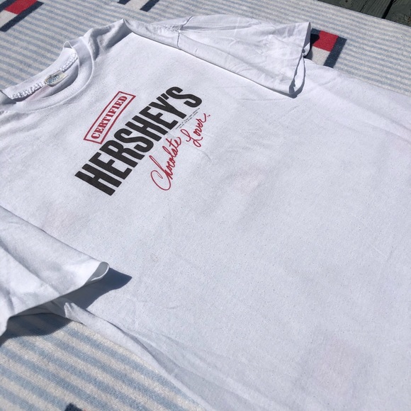 Vintage Hershey’s chocolate short sleeve shirt - Picture 4 of 6